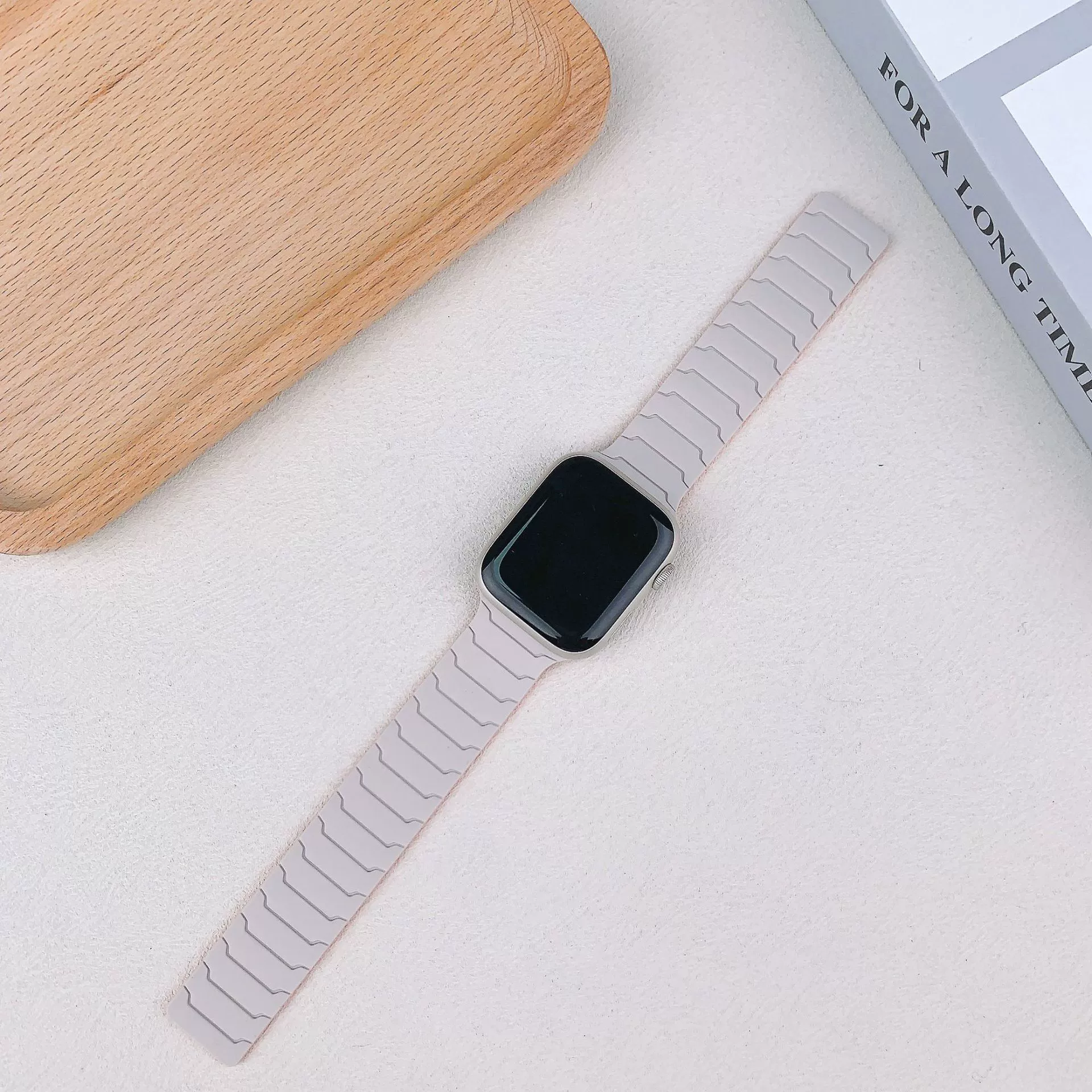 Magnetic Sport Silicone Smartwatch - Image 3